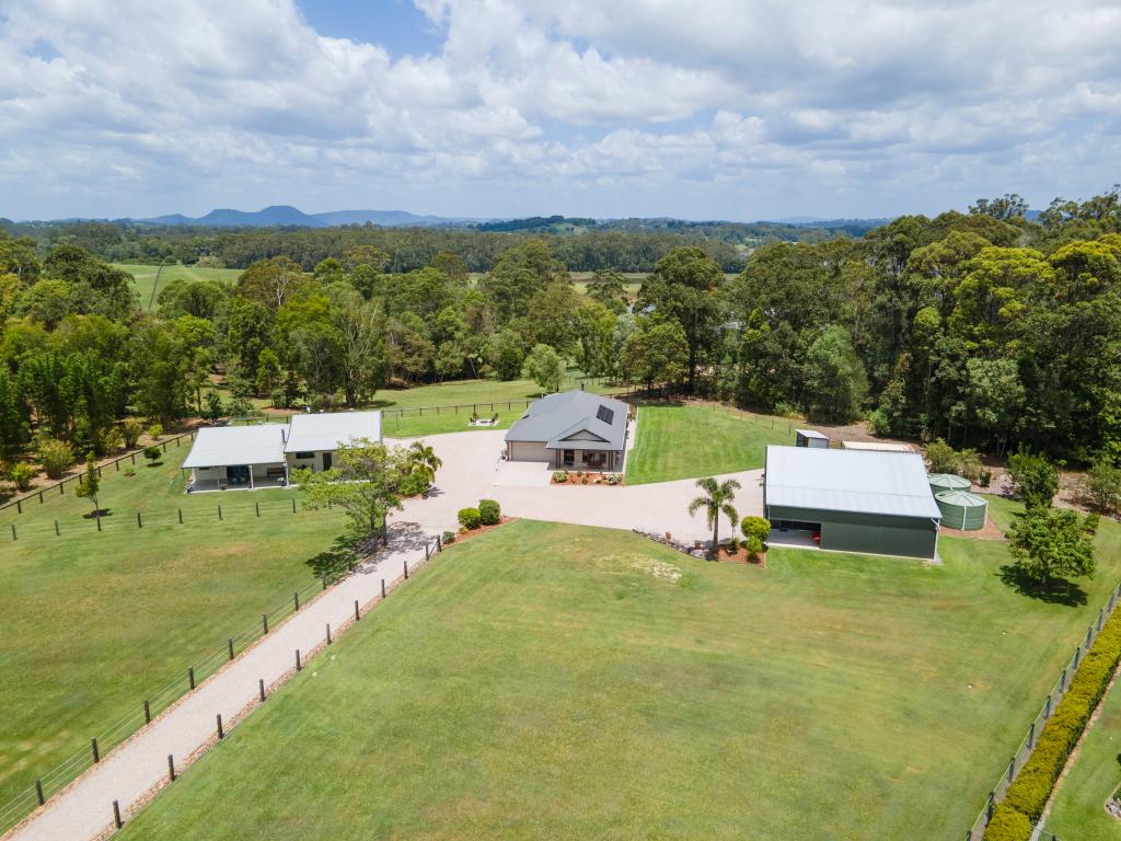 12 FIGBIRD CT, LAKE MACDONALD, QLD 4563