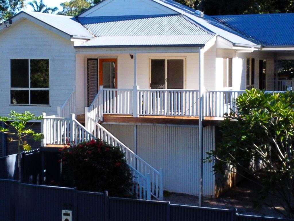 97 TREASURE ISLAND AVE, KARRAGARRA ISLAND, QLD 4184