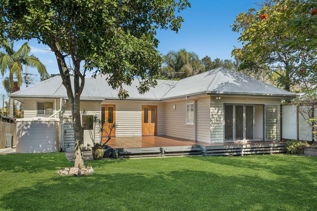 63 Lancelot St, Tennyson, QLD 4105