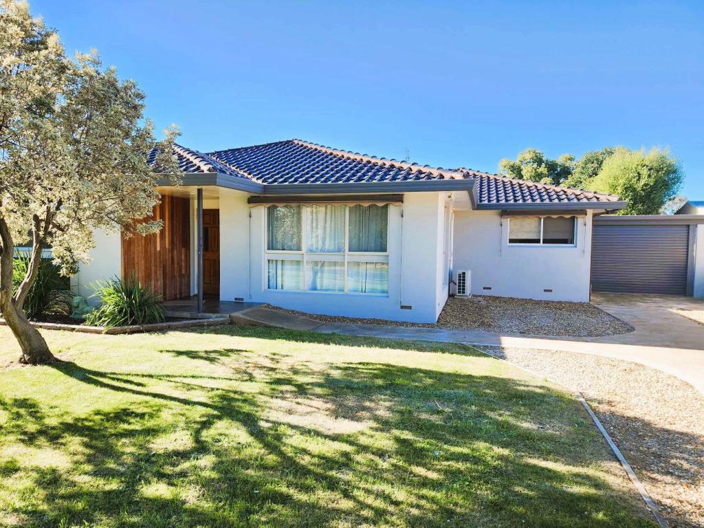 67 Northcote St, Rochester, VIC 3561