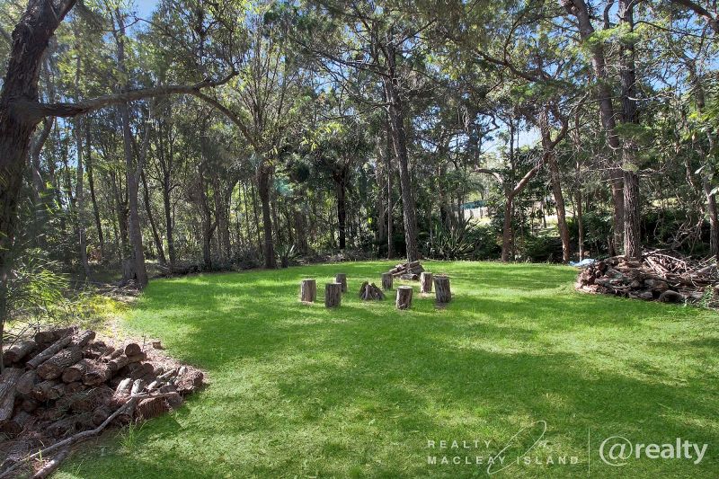 50 Scarborough Tce, Macleay Island, QLD 4184