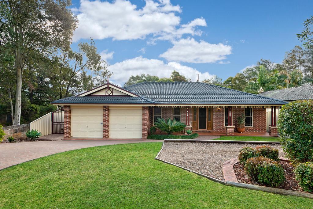 9 Charles Pl, Mount Annan, NSW 2567