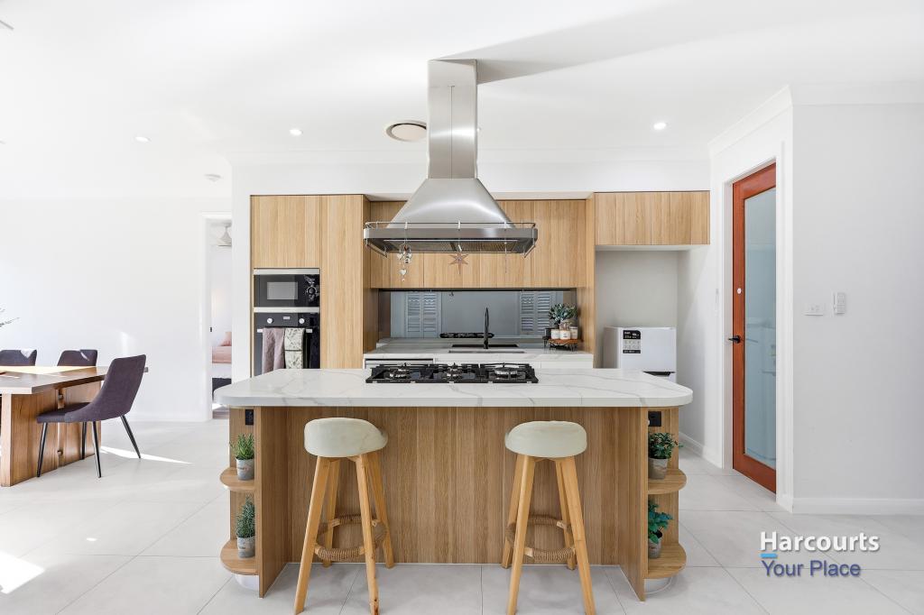 13 Portsmouth Cct, Jordan Springs, NSW 2747