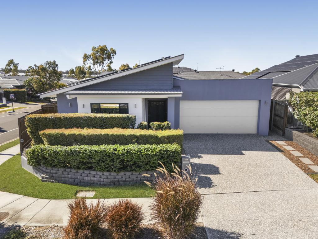 114 KESSELS BVD, GREENBANK, QLD 4124