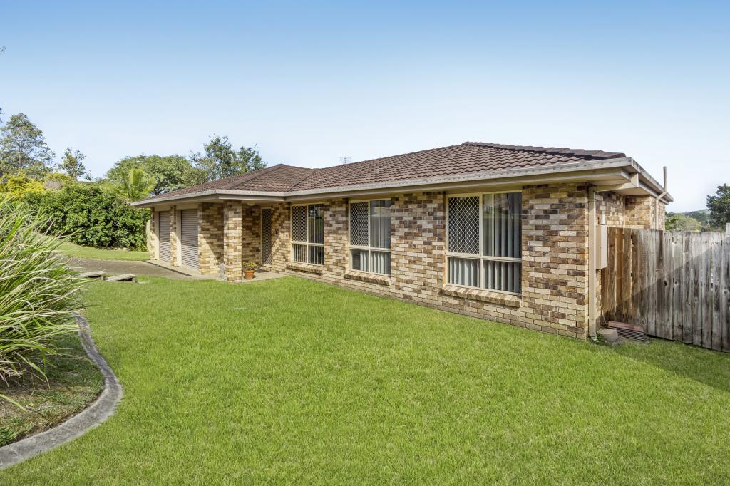 6 HARTWIG CRES, MOUNT WARREN PARK, QLD 4207