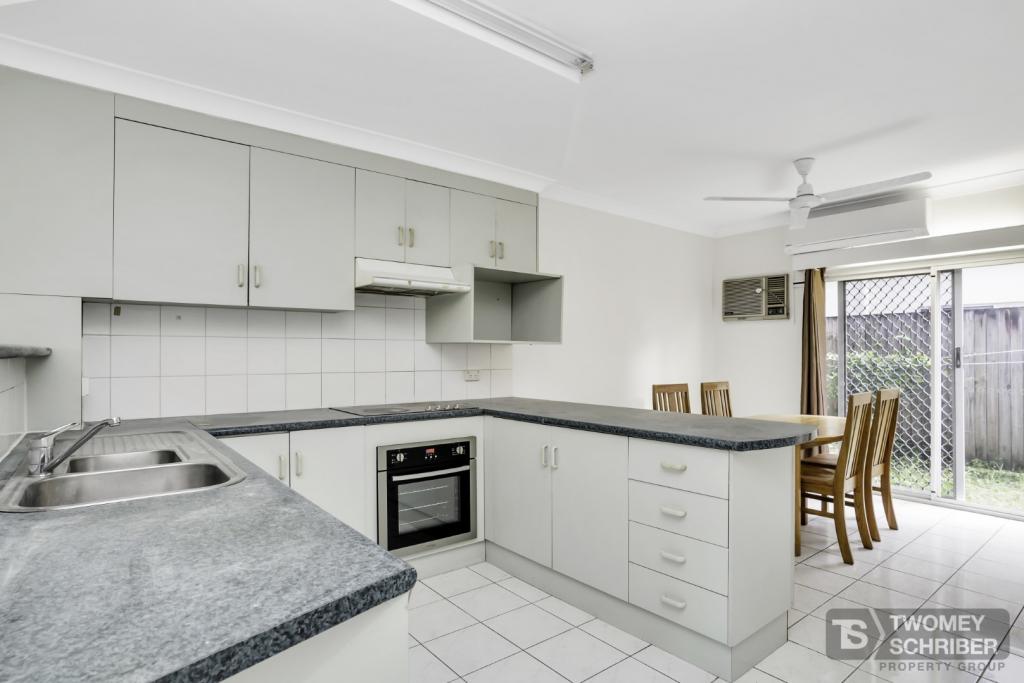 2/60 Charles St, Manunda, QLD 4870