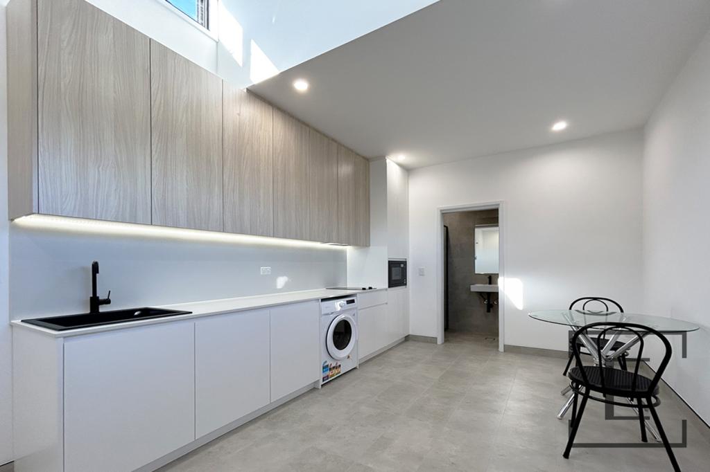 16 Billabong St, Pendle Hill, NSW 2145