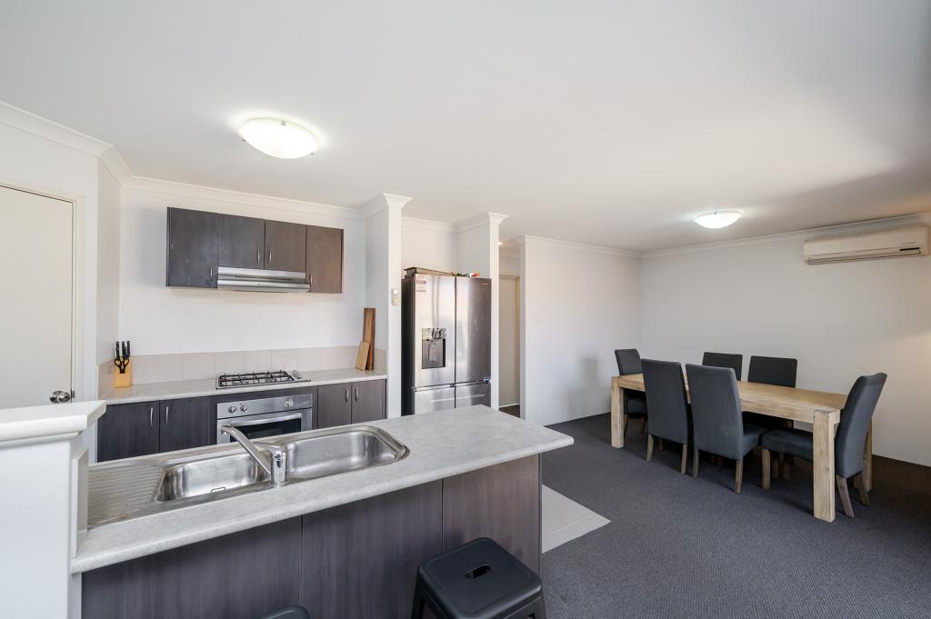 21 Jedburgh Loop, Sinagra, WA 6065