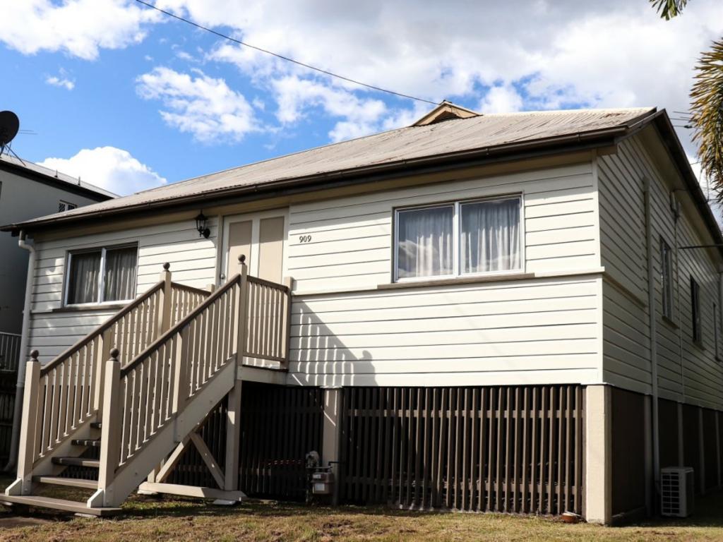 909 Sandgate Rd, Clayfield, QLD 4011