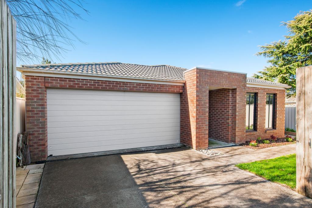 22 Howe St, Miners Rest, VIC 3352