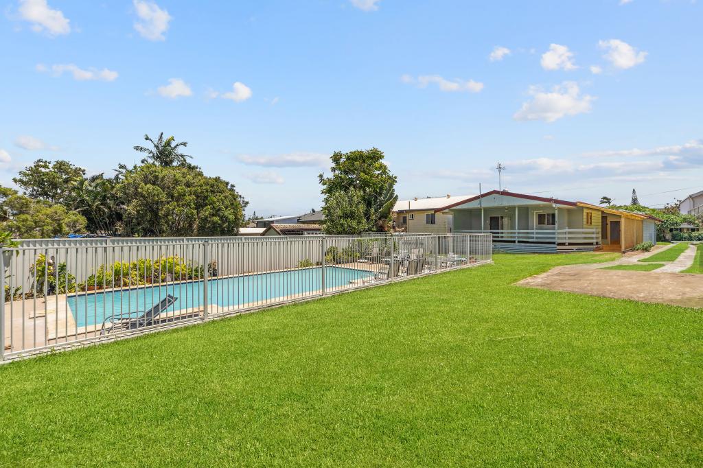 13 Michel Rd, Scarborough, QLD 4020