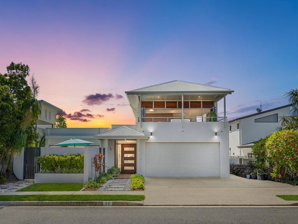 35 SALTWATER CRESCENT, KINGSCLIFF, NSW 2487