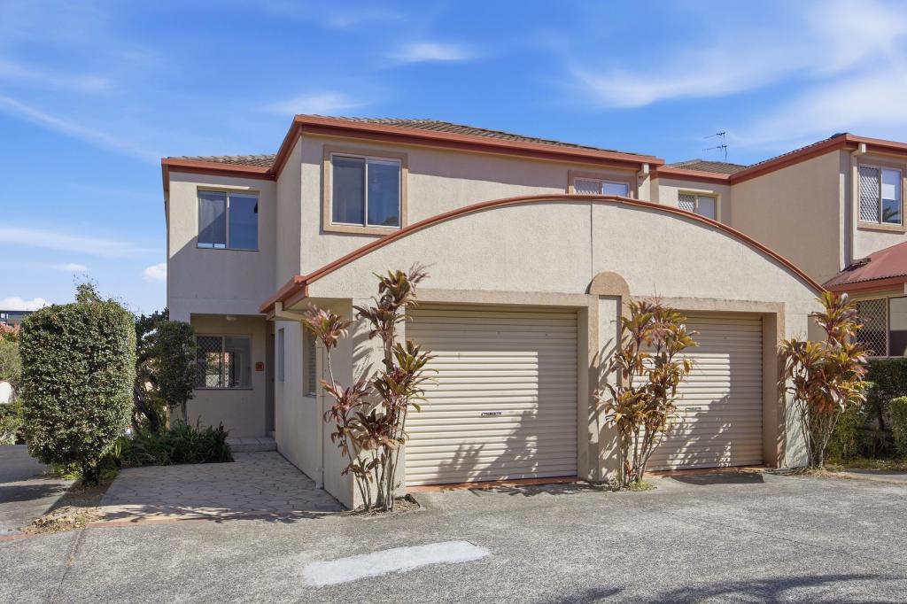 11/96 Pohlman St, Southport, QLD 4215