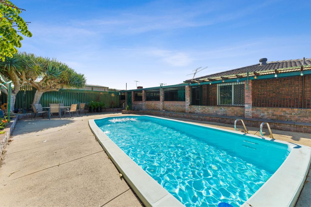 3 Peron Cl, Cooloongup, WA 6168