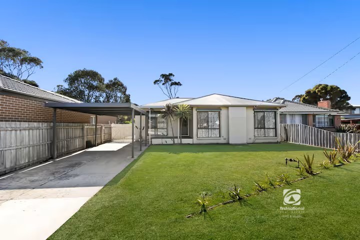 15 Eastern Beach Rd, Lakes Entrance, VIC 3909