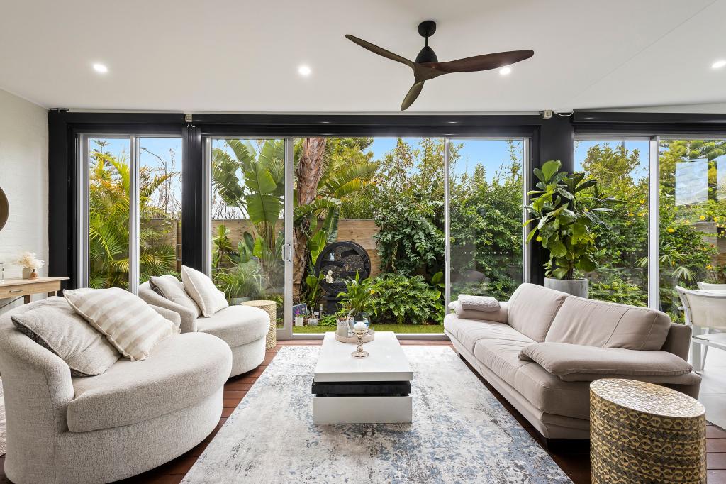 1 Shallows Dr, Shell Cove, NSW 2529