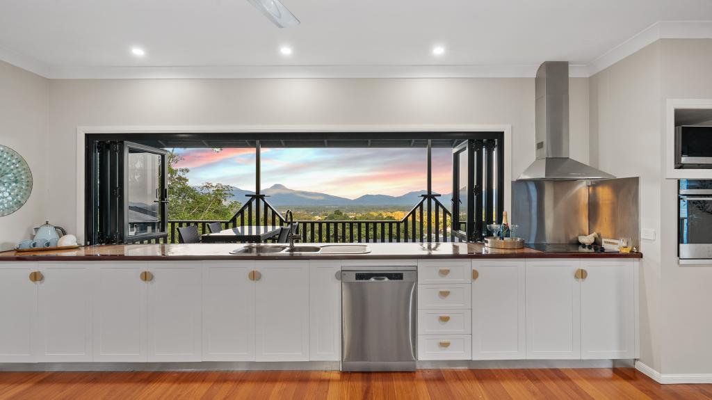 12 Nutmeg St, Mount Sheridan, QLD 4868