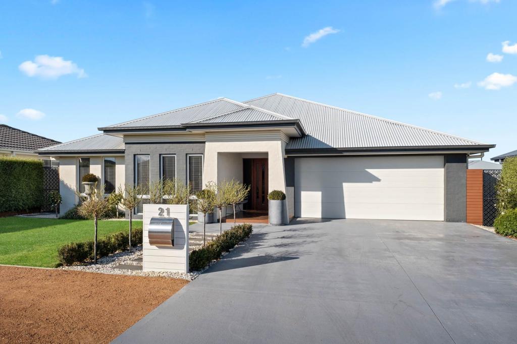 21 St Aubyn Rd, Goulburn, NSW 2580
