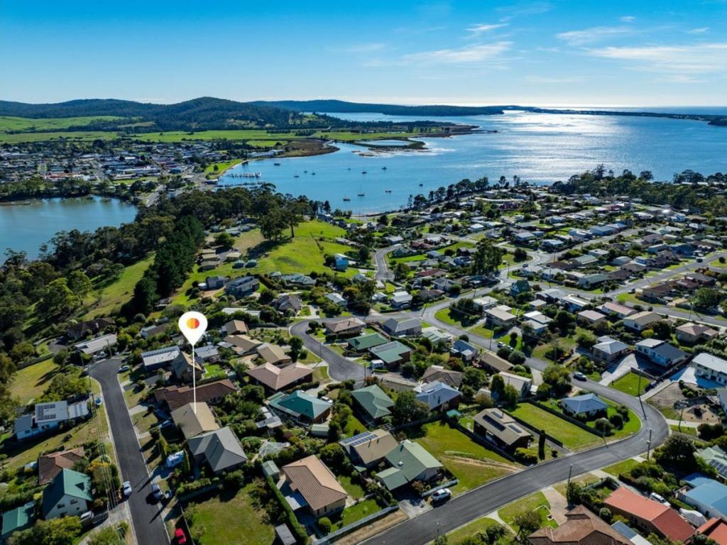 28 Erythos Gr, St Helens, TAS 7216