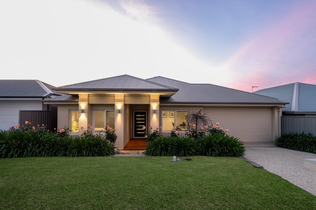 13 Galway Rd, Seaford Heights, SA 5169