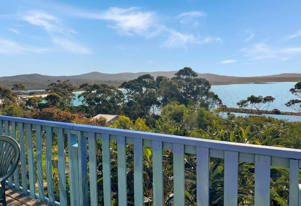 3 Highcrest Ave, Binalong Bay, TAS 7216