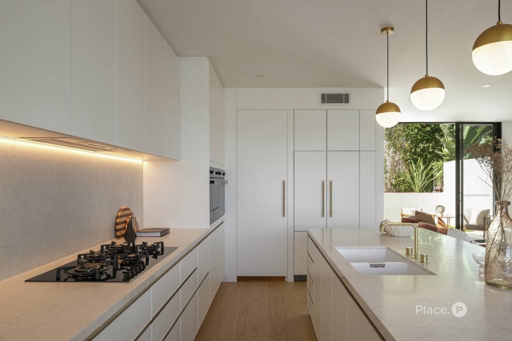 12-18 PROSPECT TCE, ST LUCIA, QLD 4067