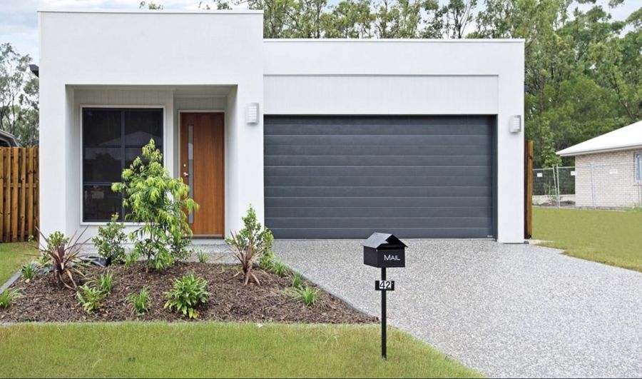 42 Bloomfield Ave, Park Ridge, QLD 4125