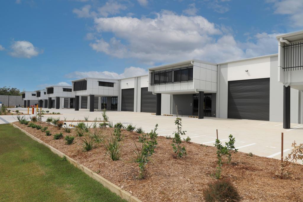 Infinity 9-11 Creek Cres, Beerwah, QLD 4519