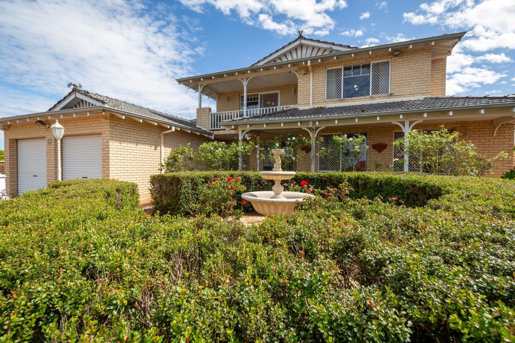 10 Eldwick Loop, Swan View, WA 6056