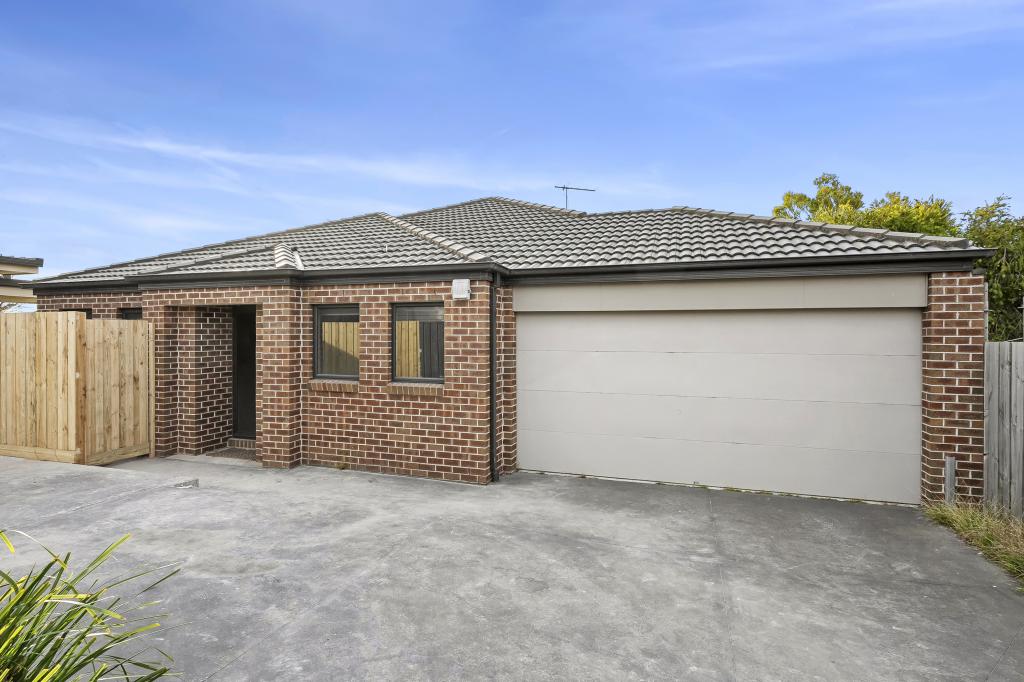 2/74 Ernest St, Bell Post Hill, VIC 3215