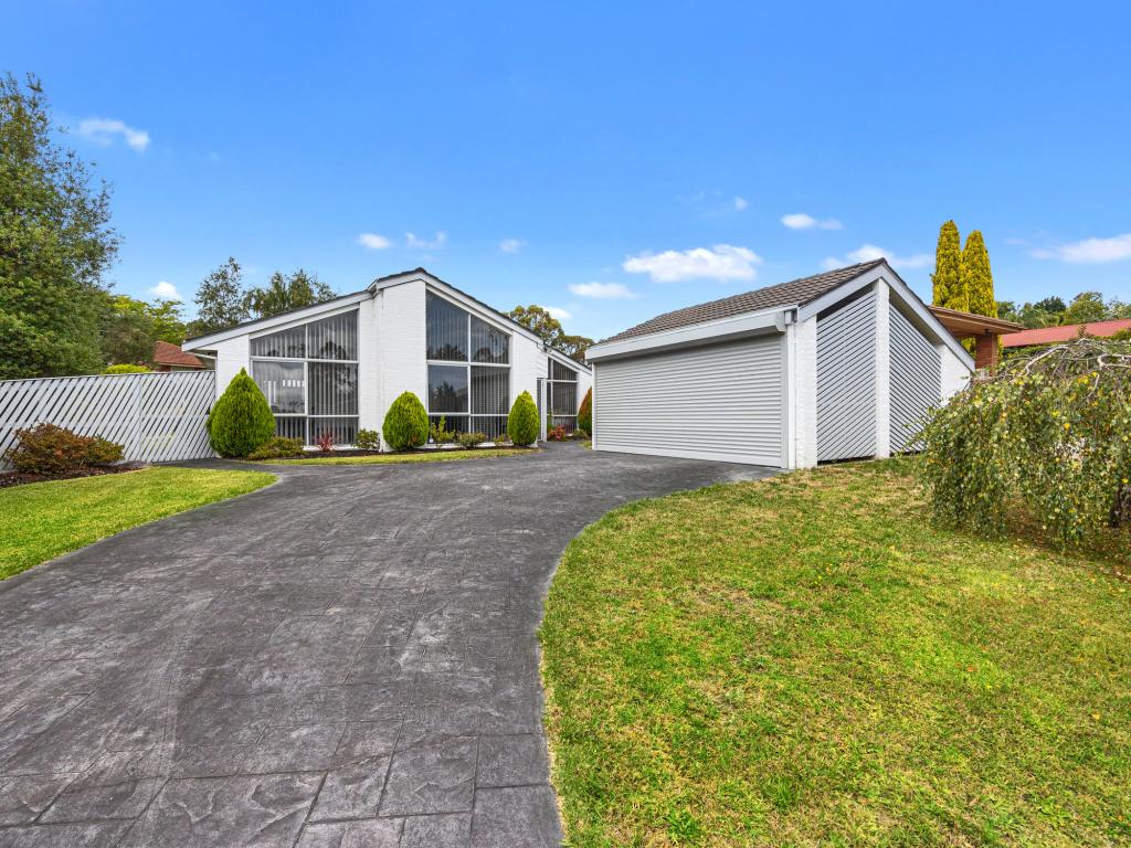 103 Lakeview Dr, Lilydale, VIC 3140