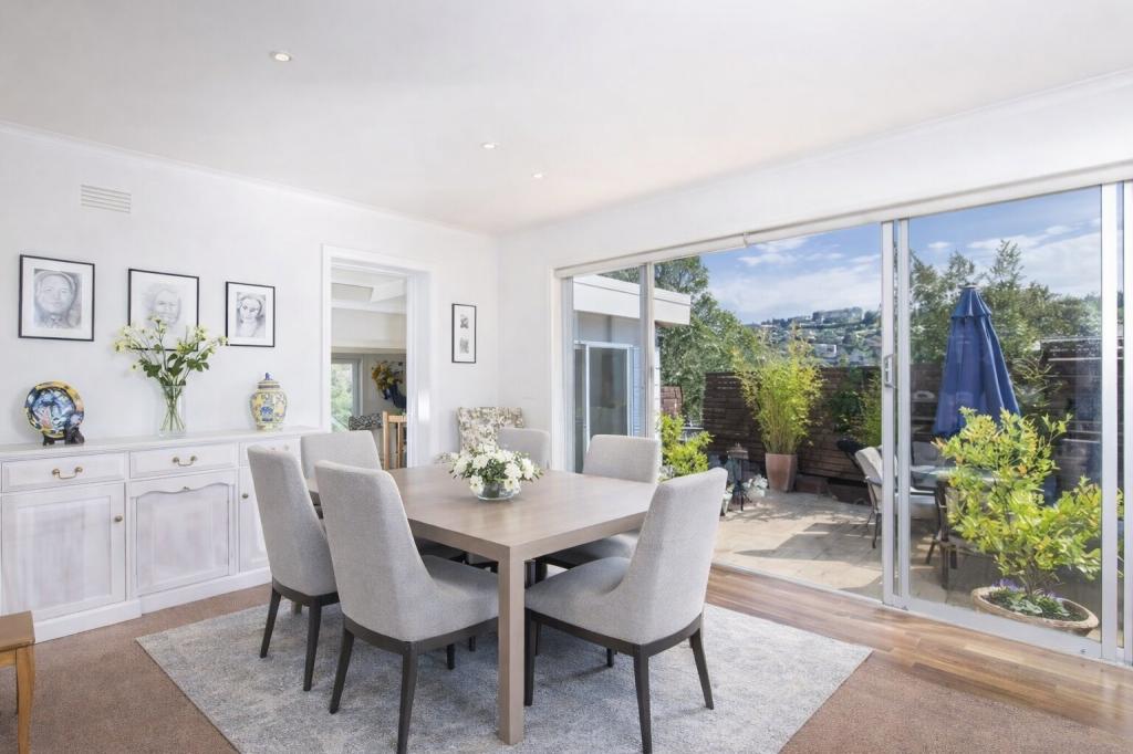 21 Craigie Rd, Newtown, VIC 3220