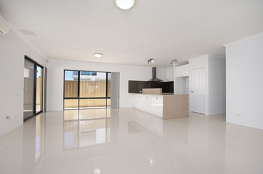 11a Burney Ct, Kardinya, WA 6163
