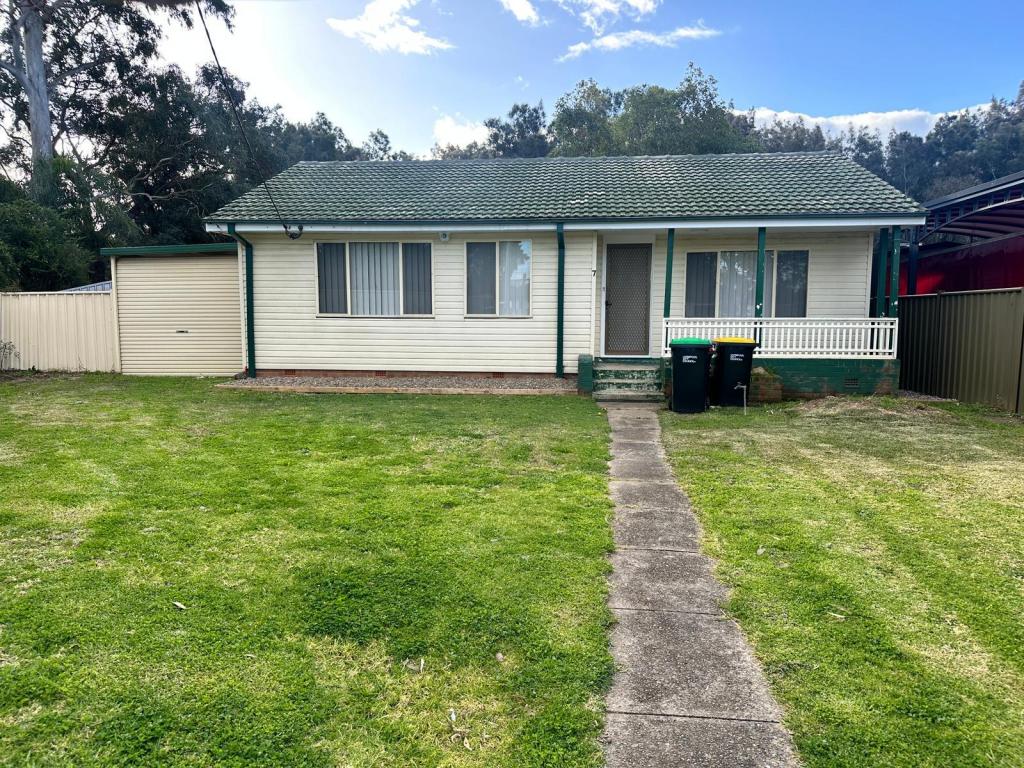 7 Opal Pl, Cartwright, NSW 2168