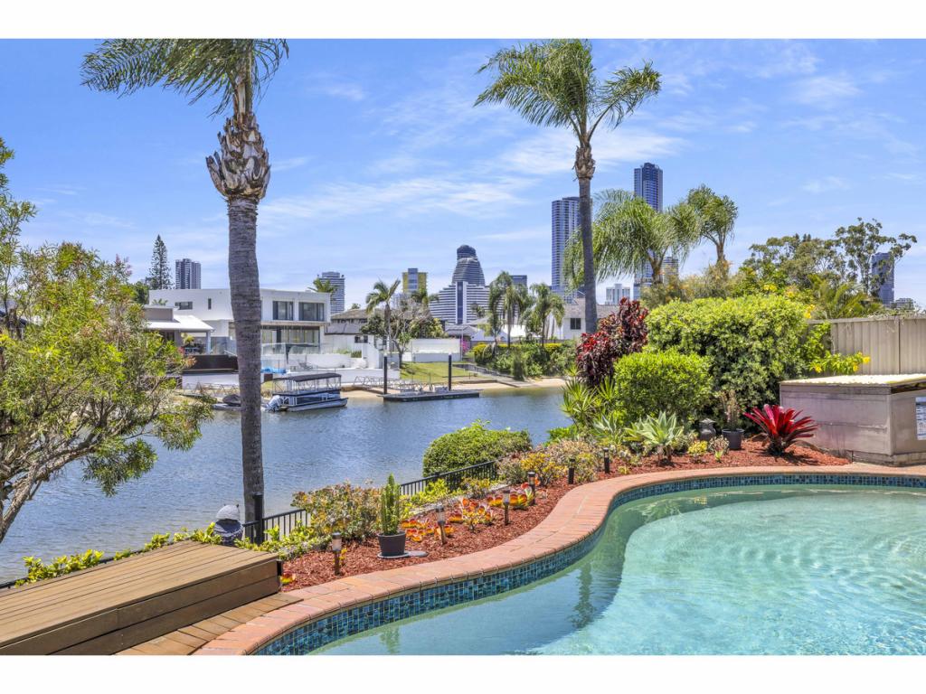 30 COCOS CRES, BROADBEACH WATERS, QLD 4218