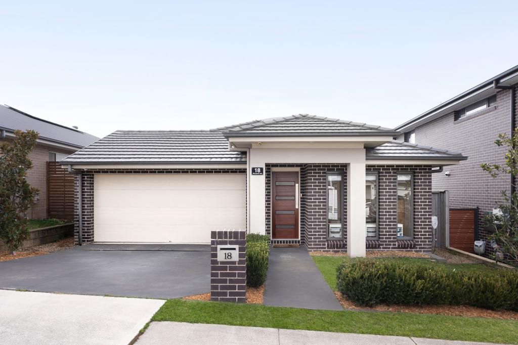 18 Mclaurin Ave, Oran Park, NSW 2570