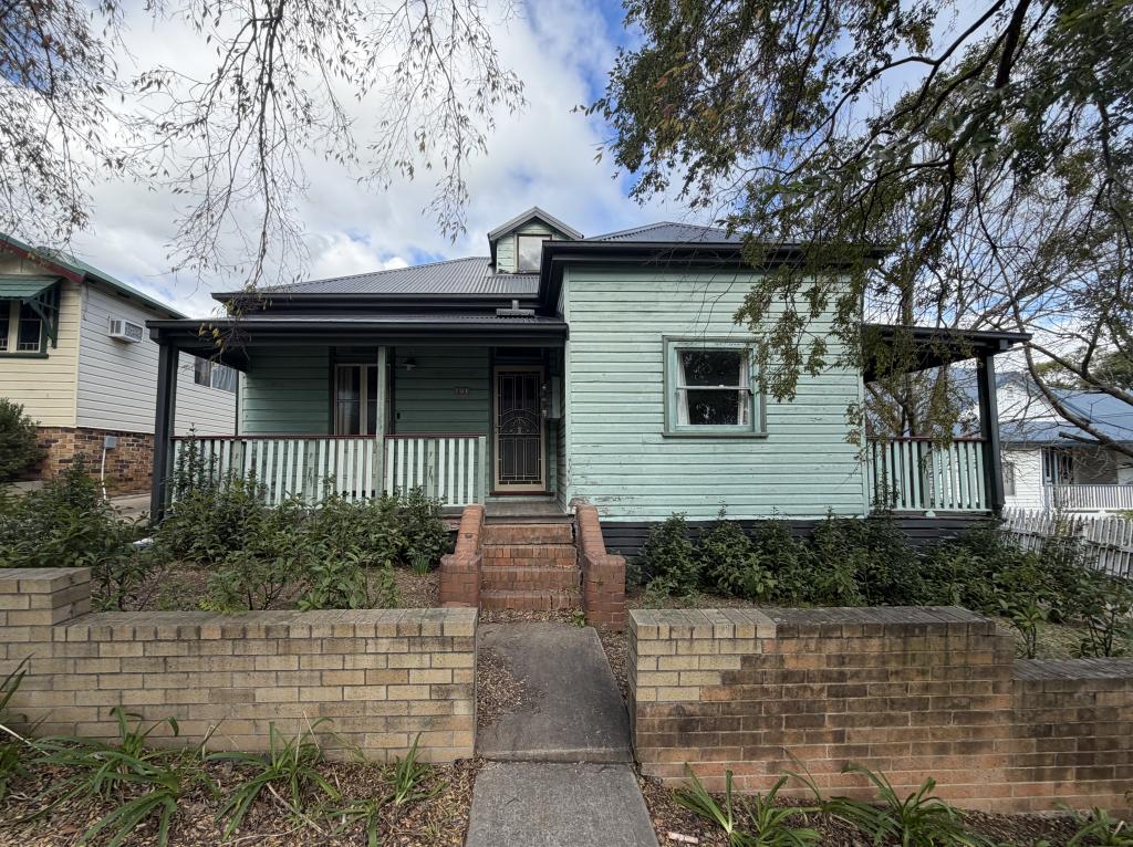 7 ST HELIERS ST, MUSWELLBROOK, NSW 2333