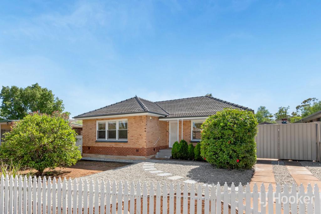 46 Bloomfield Cres, Elizabeth Downs, SA 5113