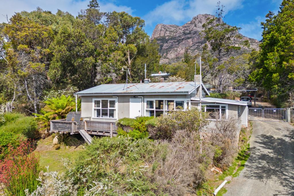 423 Freycinet Dr, Coles Bay, TAS 7215