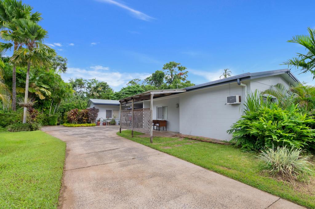 14 Nesbit St, Whitfield, QLD 4870