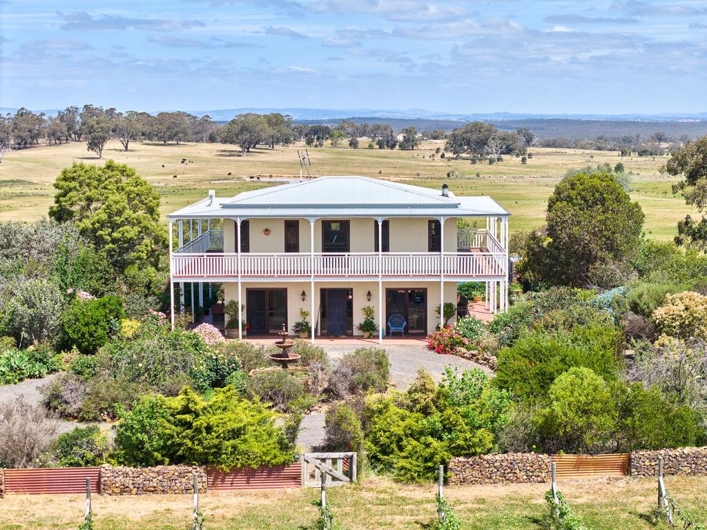 211 Drummonds Lane, Heathcote, VIC 3523