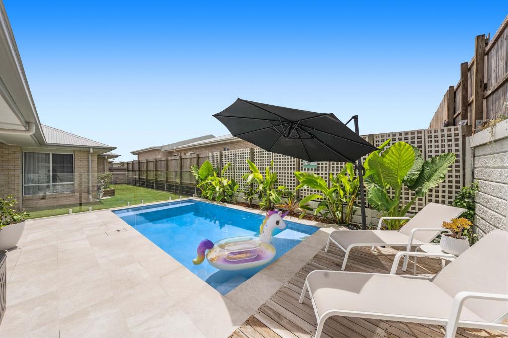 13 Hydrangea Ave, Redland Bay, QLD 4165