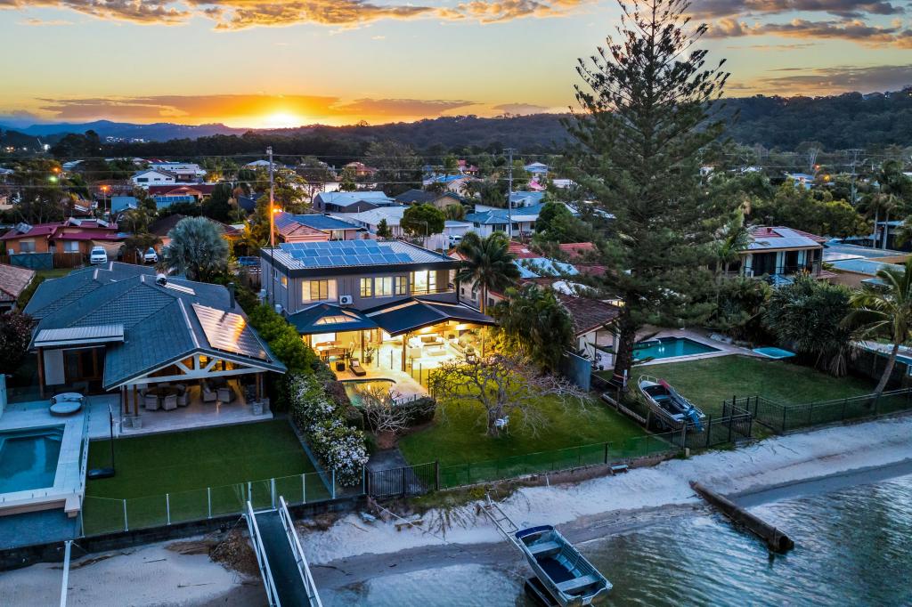 28 Mallawa Dr, Palm Beach, QLD 4221