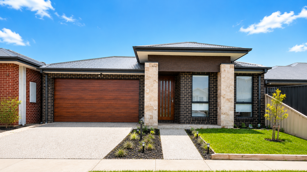 22 Sonia Cres, Greenvale, VIC 3059