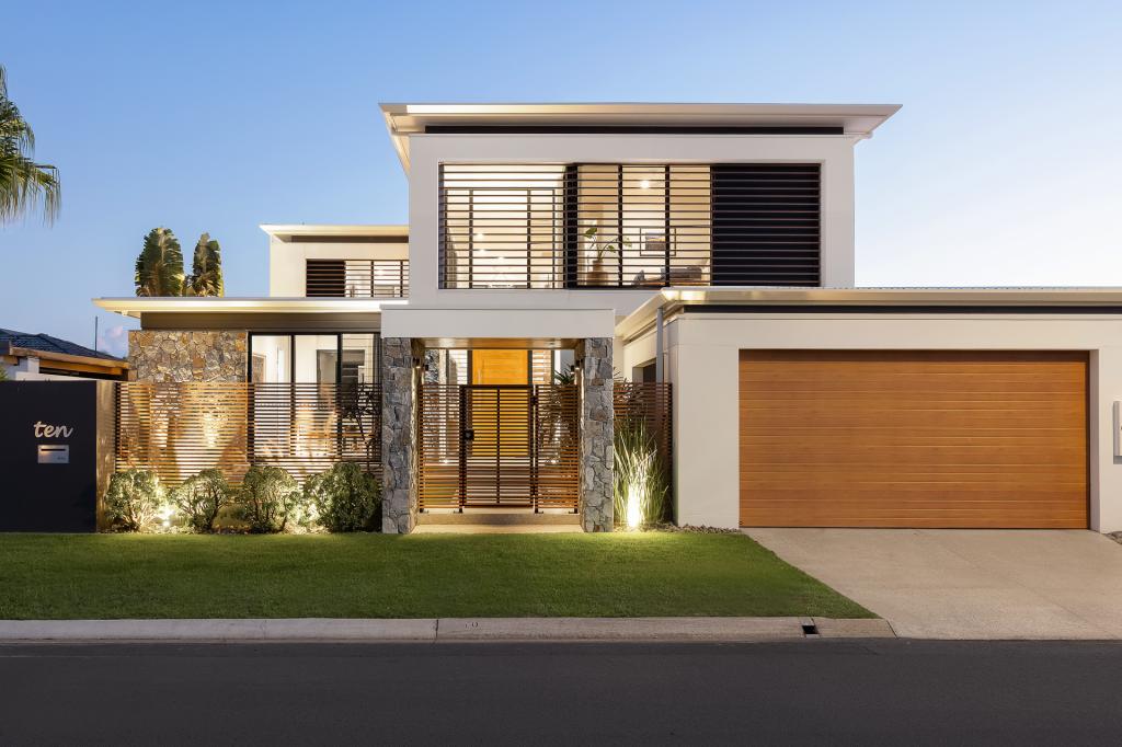 10 Coobowie St, Broadbeach Waters, QLD 4218