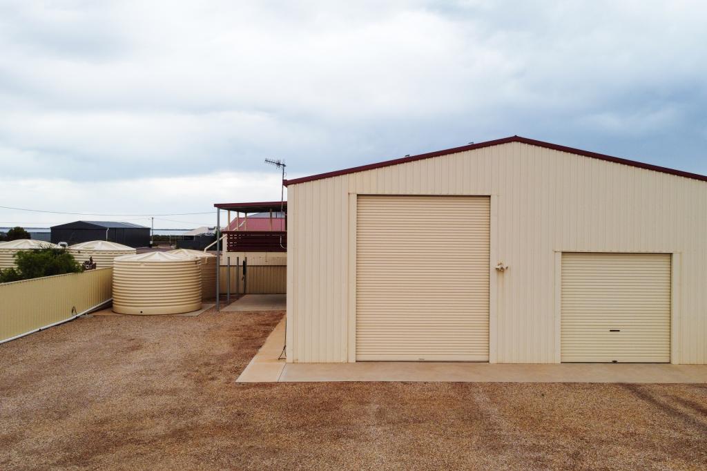 43 Wellington Rd, Cowell, SA 5602