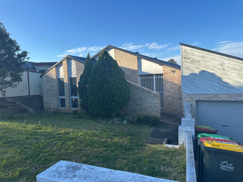 4 Glen Elgin Cres, Edensor Park, NSW 2176