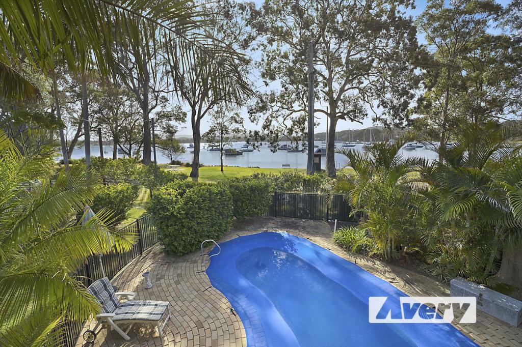 153 Bay Rd, Bolton Point, NSW 2283