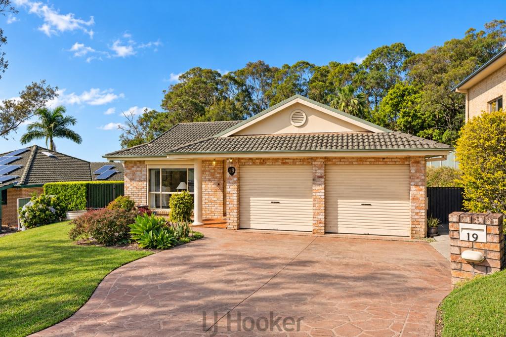 19 Peppertree Cct, Toronto, NSW 2283