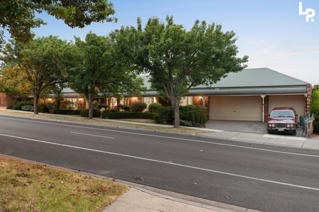 3 Fairholme Bvd, Berwick, VIC 3806